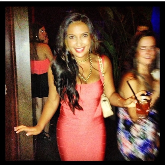 Dress - Picture 7 of 8